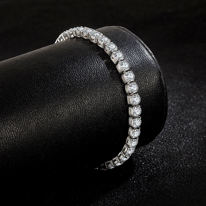 Elegant 925 Sterling Silver Bracelet with Zircon